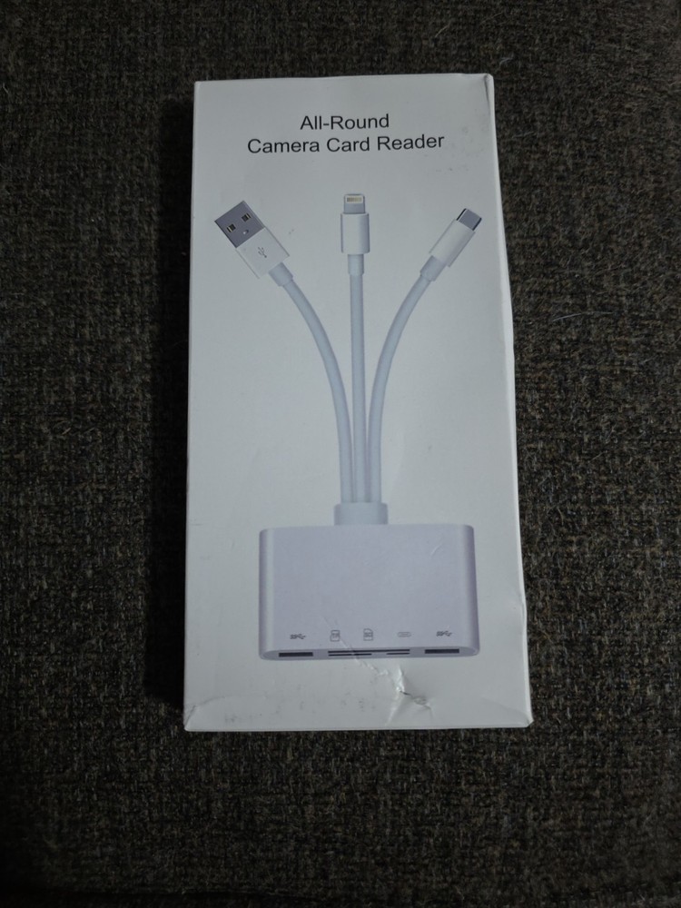 5-in-1 Universal Memory Card Reader - Fast Data Transfer, Plug and Play; t2