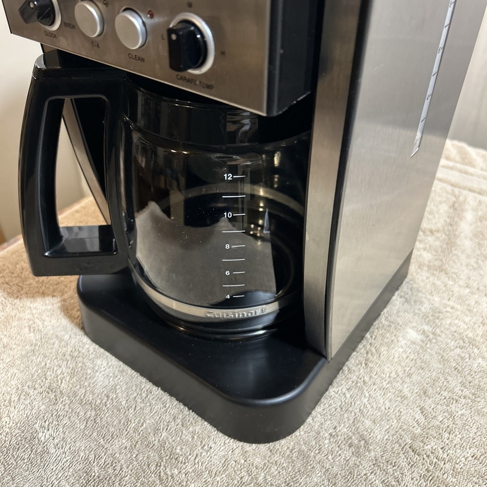 Cuisinart Extreme Brew 12 Cup Programmable Coffee Maker. Model DCC-2650