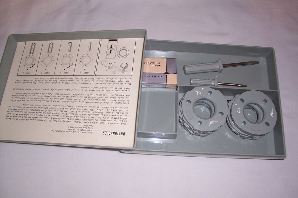 Sears Kenmore Sewing Machine Case w/ Pattern Cams Screwdrivers Needle Threader