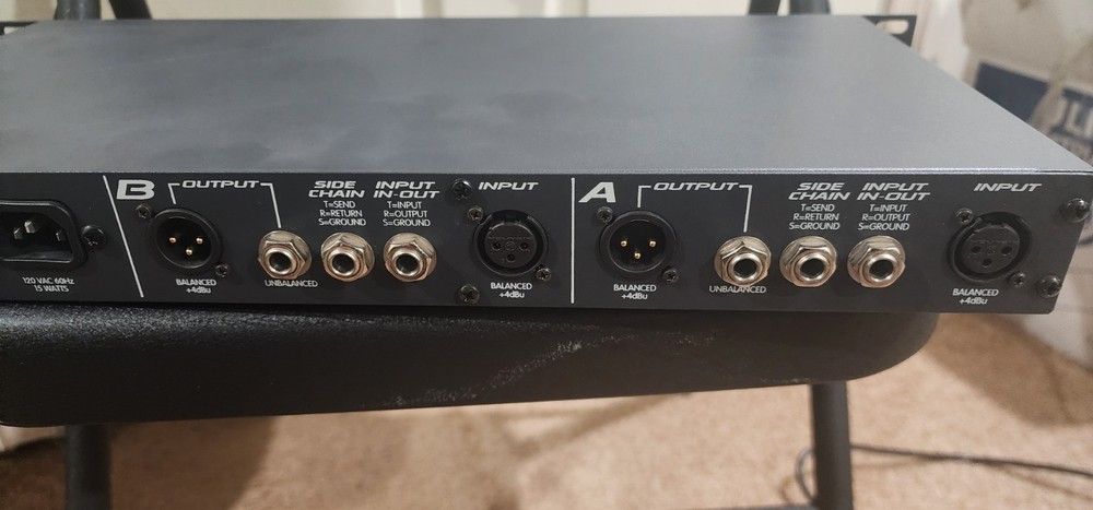 Peavey CEL 2 2-Channel Compressor Expander Limiter Gate Rackmount Processor