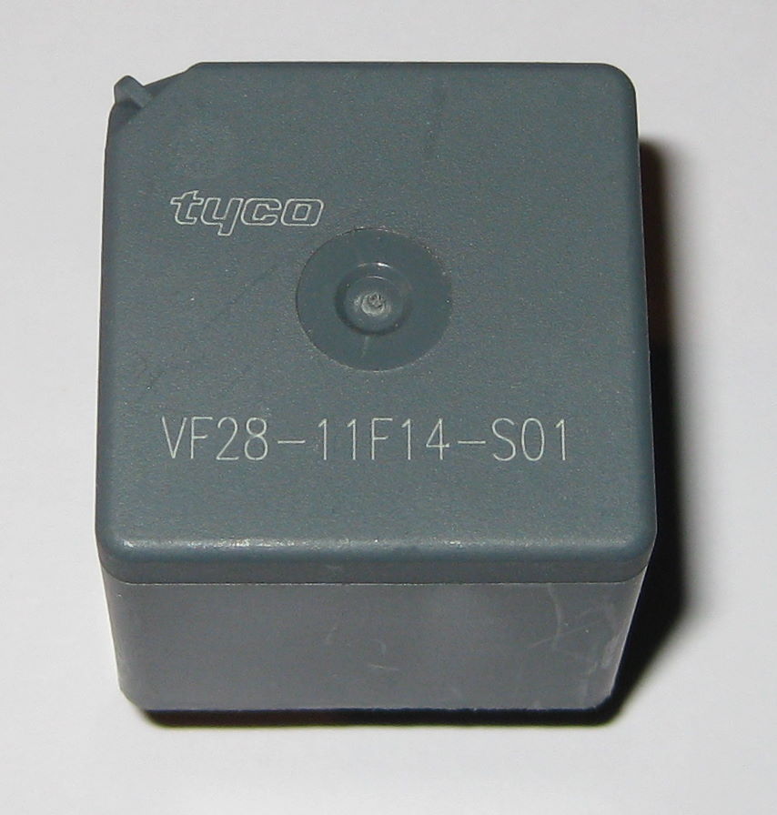 2 X Tyco 12V DC Automotive Relay - 30A - VF28 GM Car SPST NO Relay - N.O.