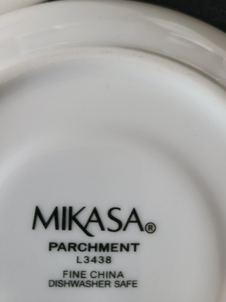 Mikasa Parchment 4-Piece Place Setting - NO DINNER PLATE