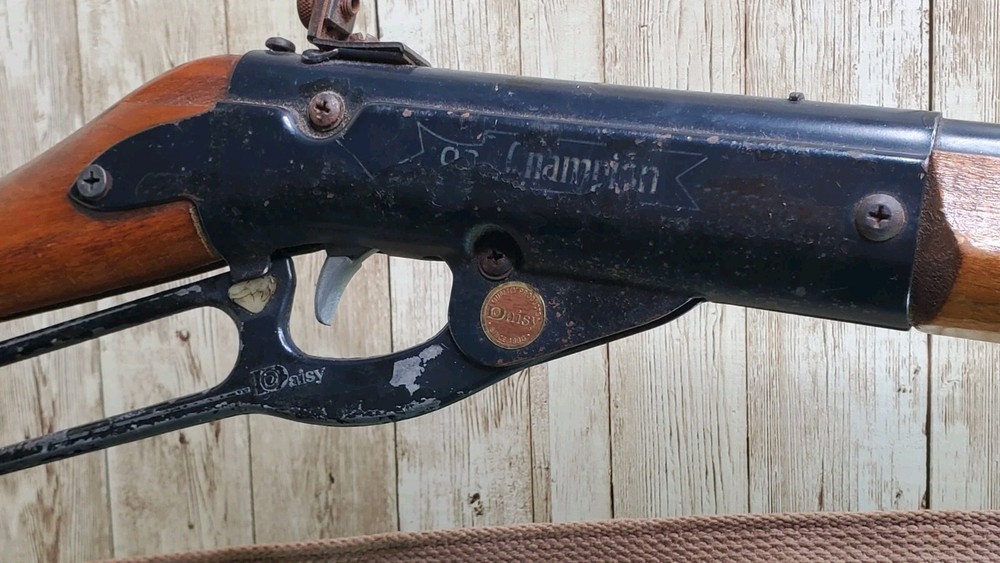 DAISY Model 99 Champion BB Gun ( Fully Working CONDITION)