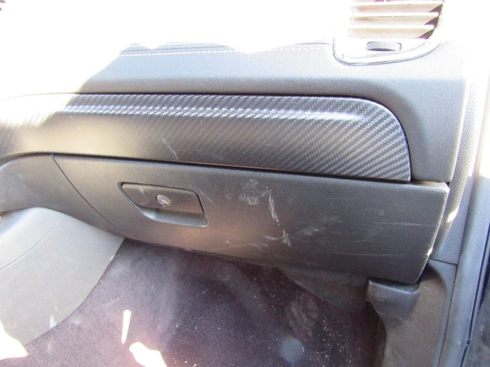 DURANGO   2018 Glove Box 1027892