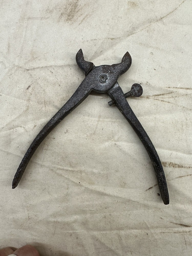 Vintage HOG RING Pliers