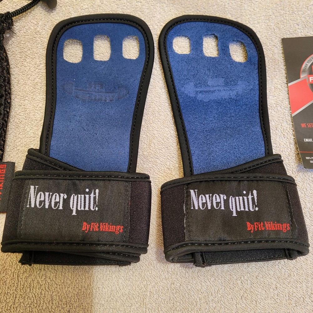 Weight lifting gloves - Never Quit by Fit Vikings Mint Condition