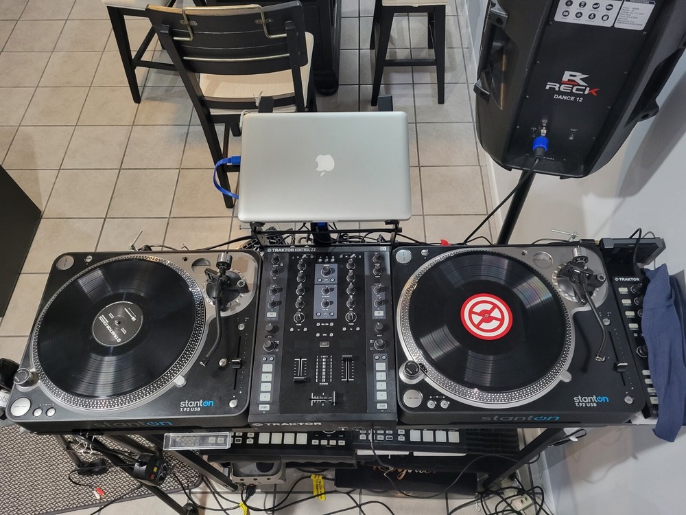 2 Stanton T.92, All Power, USB, Audio Cables