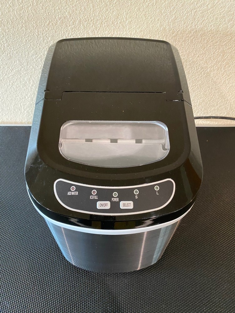 Magic Chef Portable Countertop Ice Maker Model HNIM27ST