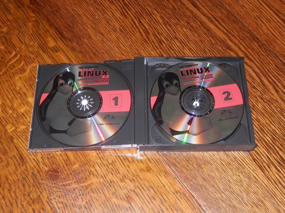 Redhat Linux 5.2 Operating System Deluxe 90s Rare - (4) CDs