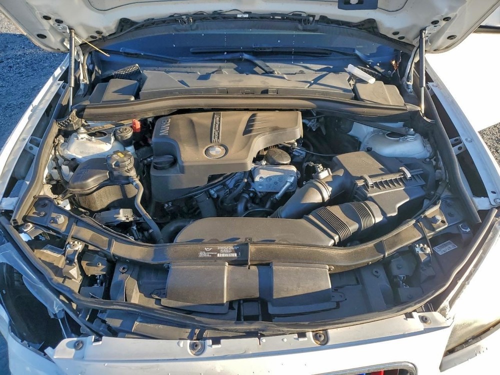 X1 2015 Glove Box 5010486