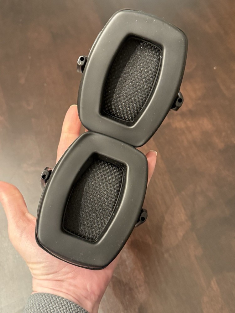 Axil Trackr Electronic Headmuff