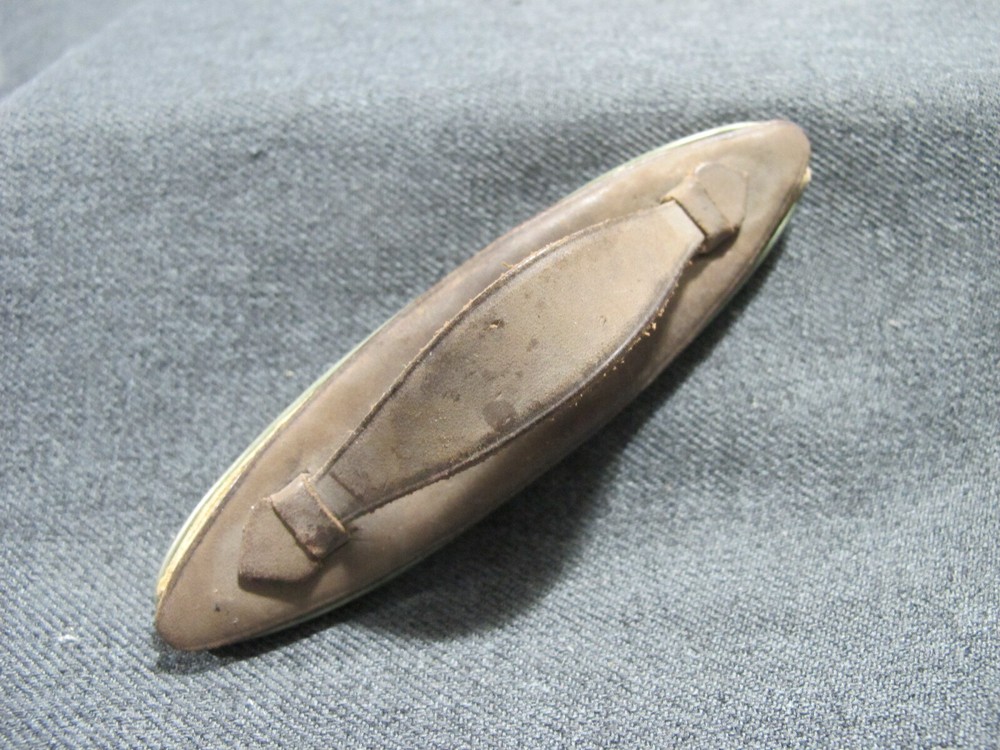 Antique lift up handle genuine leather nails buffer