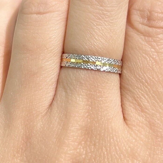 925 Pure Solid Silver Shiny Band Lady Ring. Multiple Size