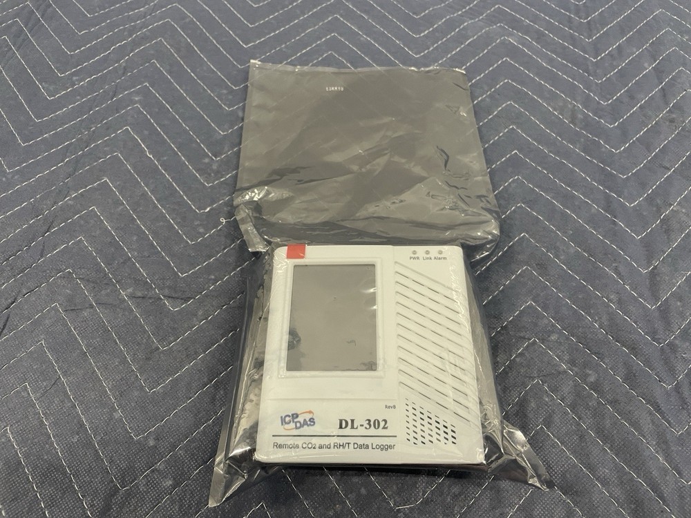 ICP DAS DL-302 Remote CO2 and RH/T Data Logger