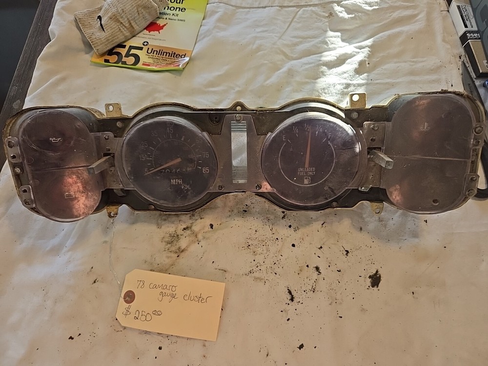 SPEEDOMETER CLUSTER Fits 70-78 CAMARO 1049438