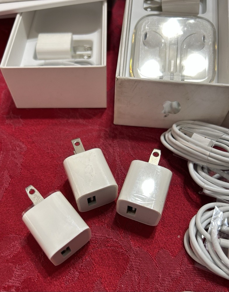 Large Mixed Lot Apple Cord, Earbuds, & Accessories – AS-IS Untested. BOXES EMPTY