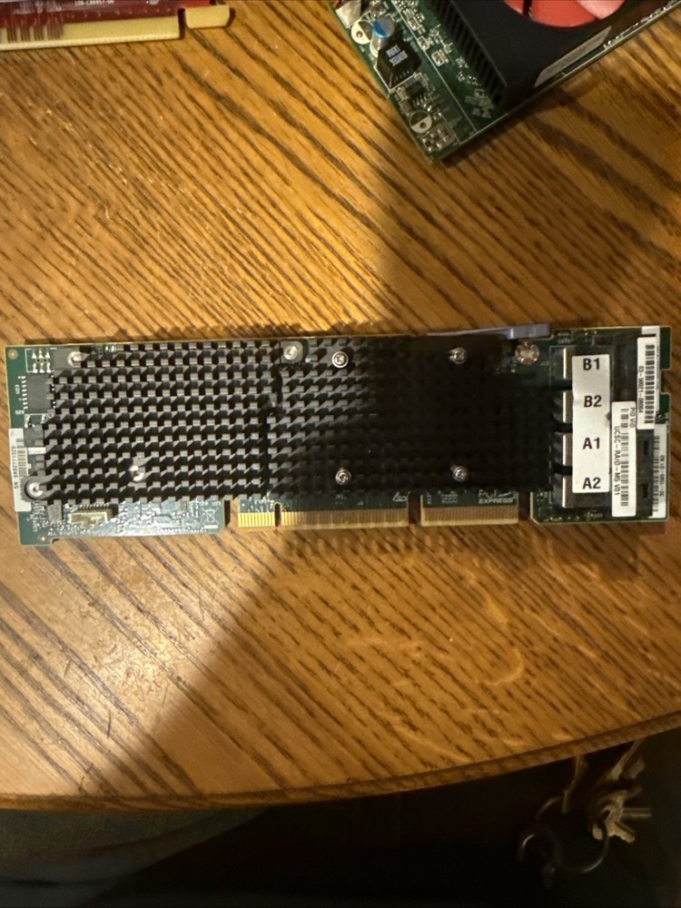 Cisco UCSC-RAID-M5 V01  30-1565-01 12GB/S SAS Modular RAID Controller