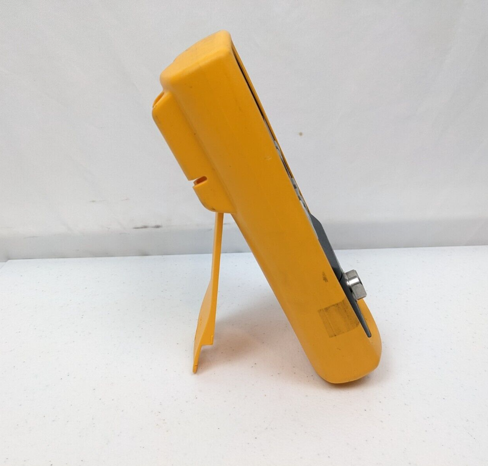 Fluke 717 100G Pressure Calibrator