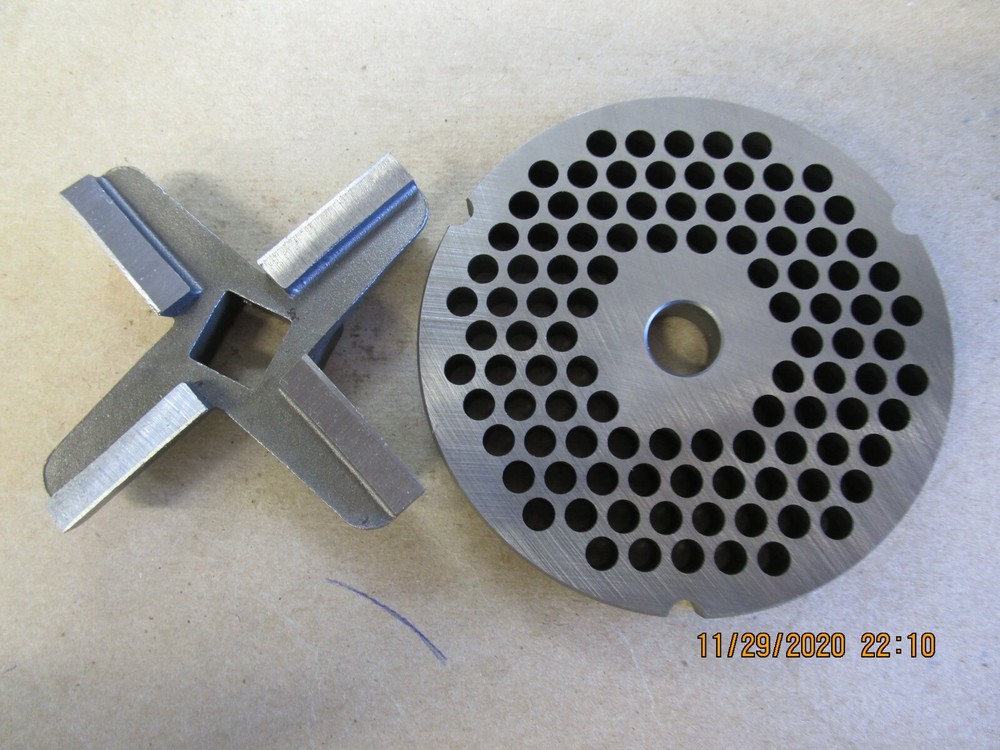 #32 1/4'' GRINDER PLATE & KNIFE