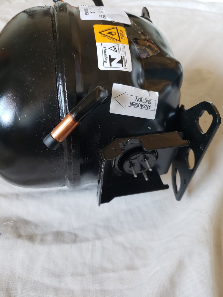 EMBRACO EM2P 70CLP COMPRESSOR