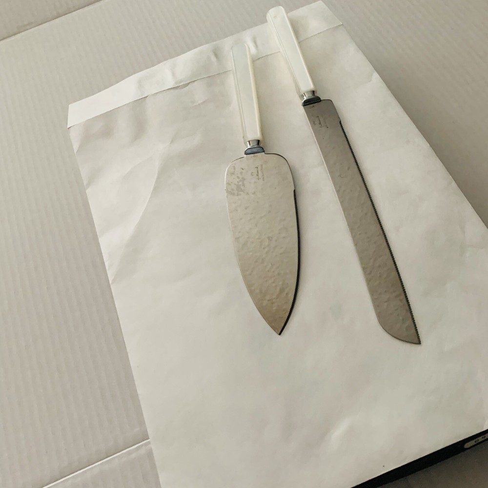 Hallmark Wedding Or Anniversary Cake And Server Set White & Stainless
