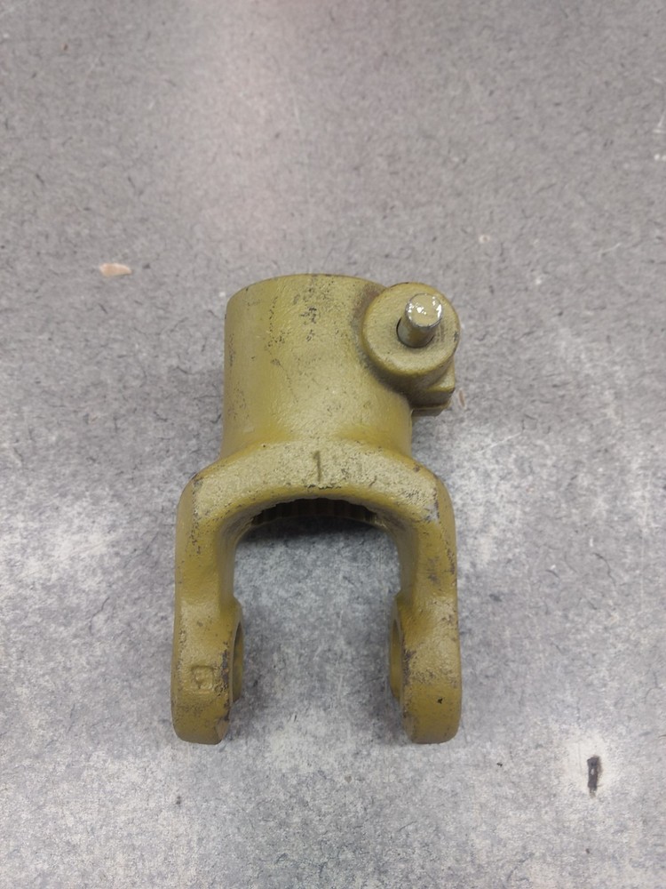 102-7121 PTO YOKE