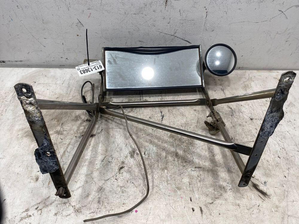 Peterbilt Mirror (613-13683)