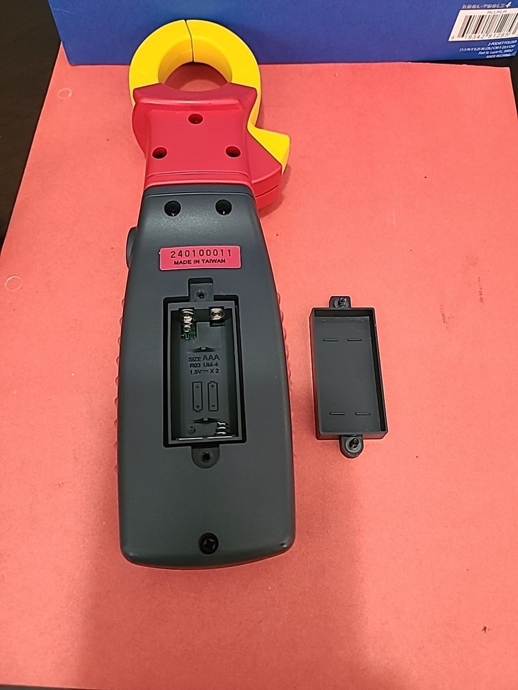 Amprobe ACD-23SW - 400A True-RMS Swivel Clamp Meter with Temperature and VolTect