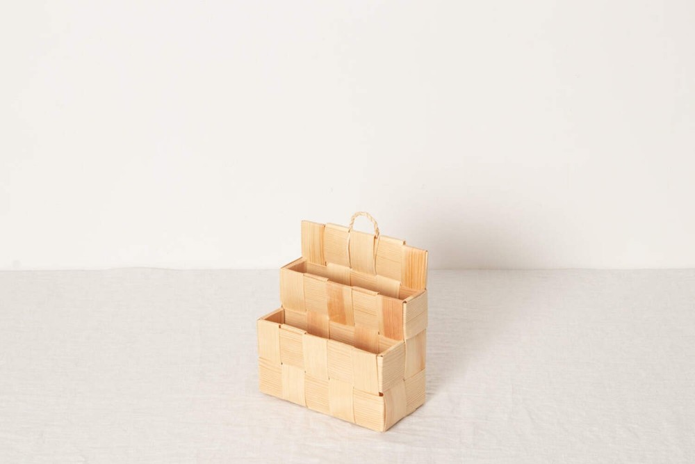 Pine Magazine Rack – Wall Hanging Storage Rack