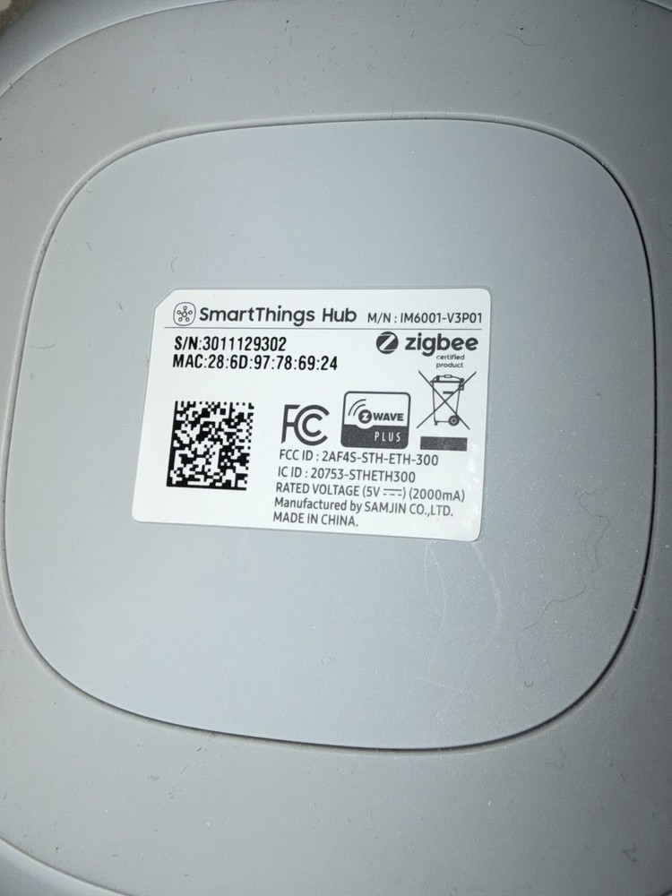 SmartThings Hub IM6001-V3P01 ZigBee Z-Wave Plus