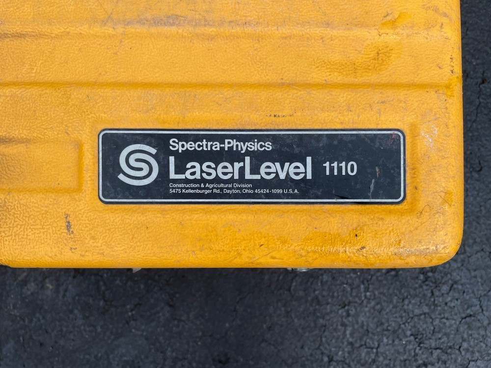 Spectra Physics Laser Level 1110 AC & DC Adaptors W/Case