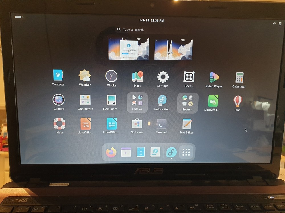 Linux Fedora V43-1.6, 64-bit, Bootable Live and Install USB Flash Drive
