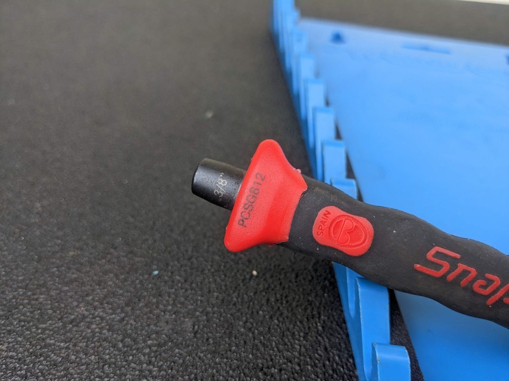 #bk818 Snap-on Tools NEW RED Soft Grip 3/8" Flat Edge Chisel PCSG812