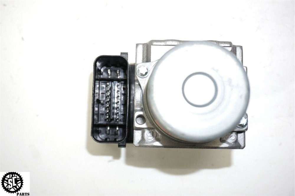 19 HONDA CBR 1000RR ABS PUMP MODULE