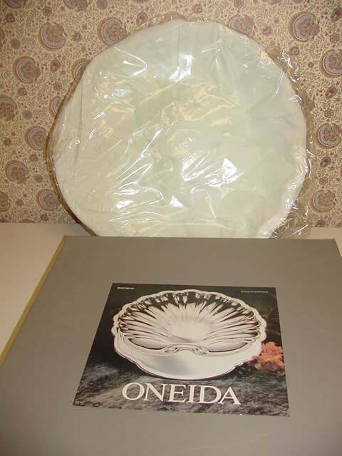 Oneida Large Clam Shell Server Dish Silver Plate Platter 80113017A 17 1/2" USA