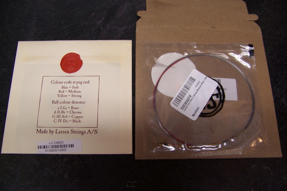 Larsen Cello A & D Strings 4/4 Medium