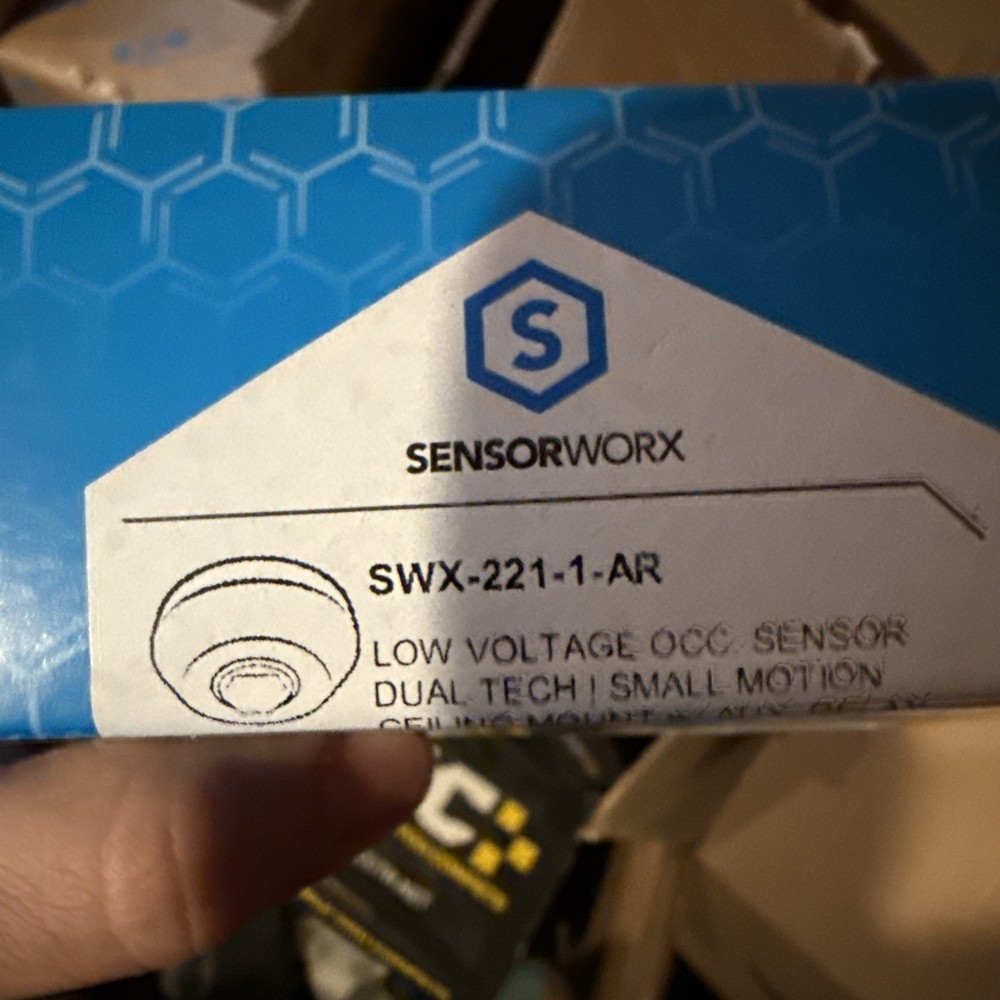 SENSORWORX SWX-221-1-AR LOW VOLTAGE CEILING OCCUPANCY SENSOR, DUAL-TECH, RELAY