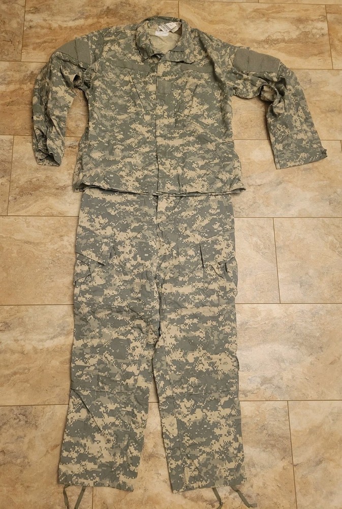 ACU Sz Medium Regular UCP Digital Camo Army Combat Uniform Jacket & Pants NWT