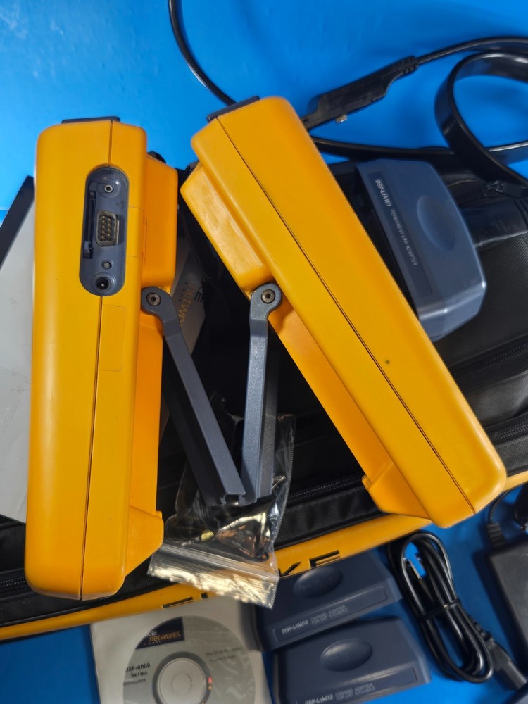 Fluke Networks DSP-4300 Cat 6 Class E Network Cable Analzyer Meter Kit