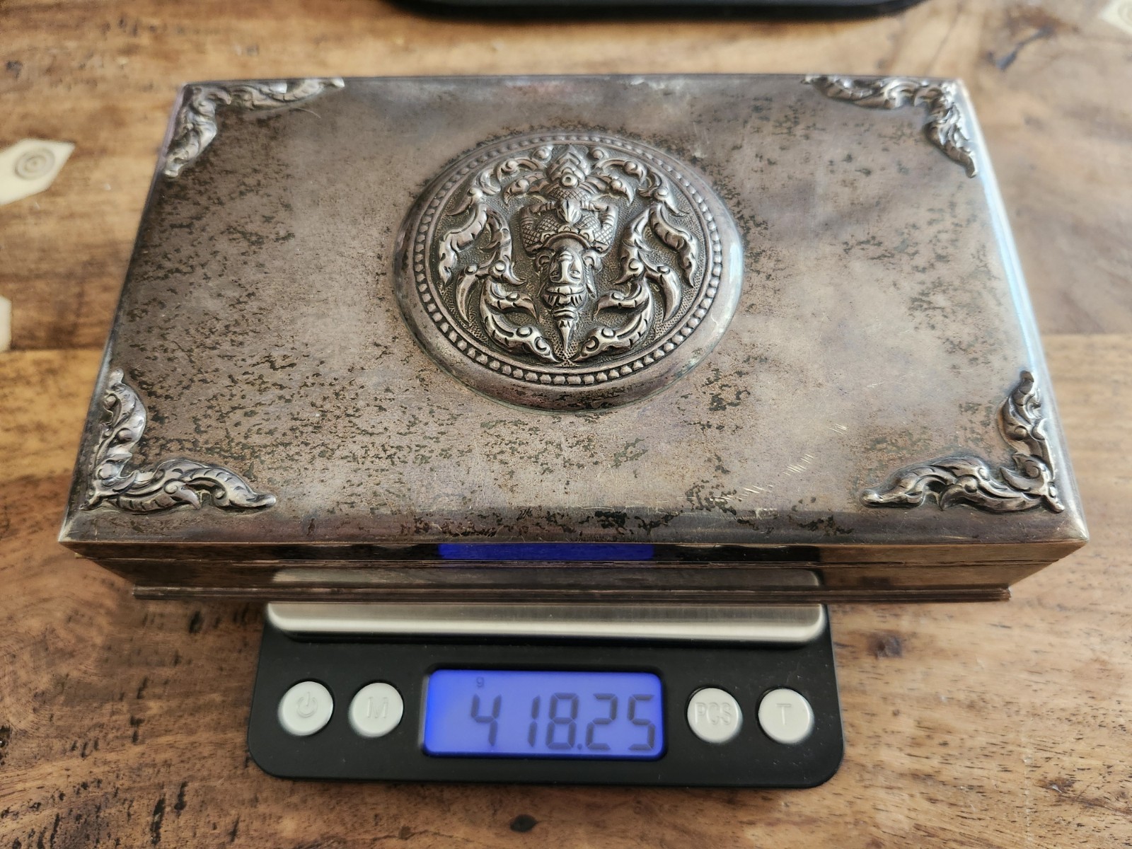 Vintage Sterling Silver Repousse Deity Box Thainakon Thailand Burl Lined 418g