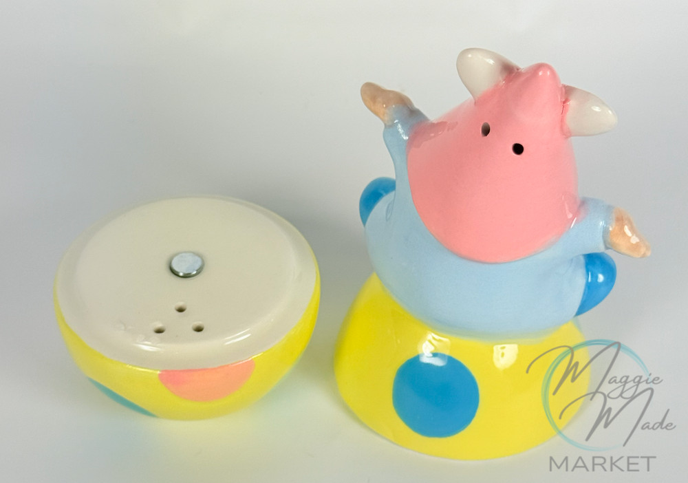 New Transpac Easter Gnome & Egg Salt Pepper Shakers Ceramic Spring Decor