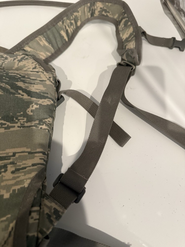 ABU Hydration Backpack 3L 100 Oz