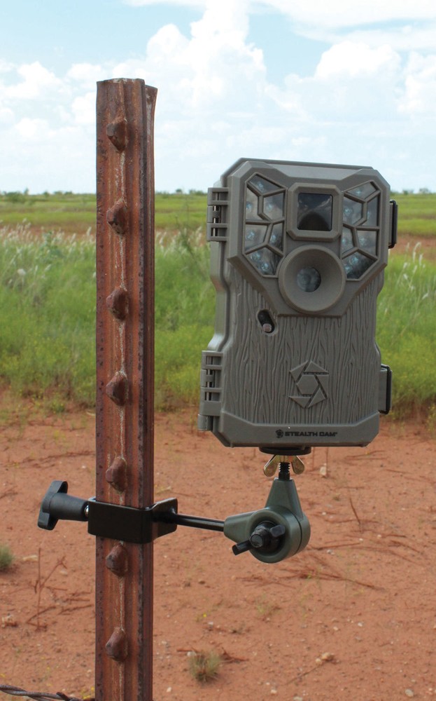 HME Stealth Cam T-Post Trail Camera Holder (4-Pack)