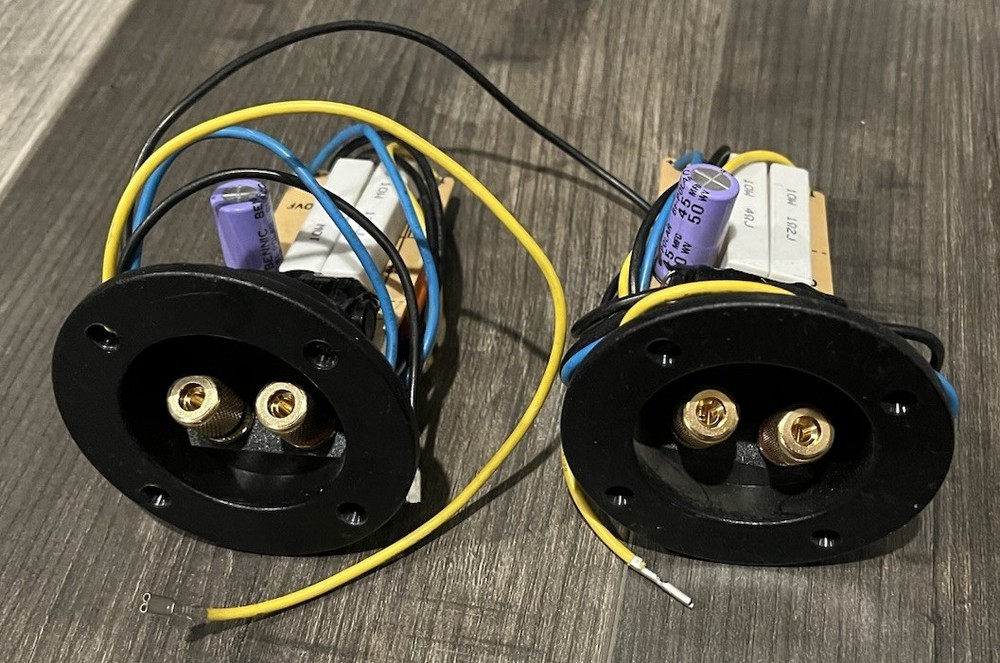 2 Way Passive Crossover Network Mounted On Connector Cup