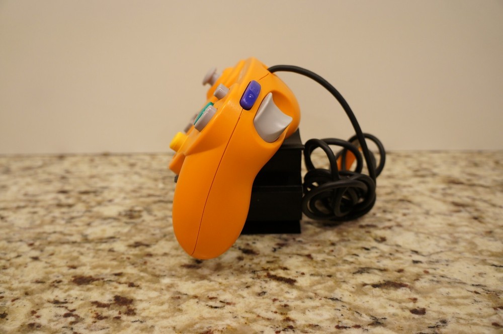 Gamecube Controller Display Stand