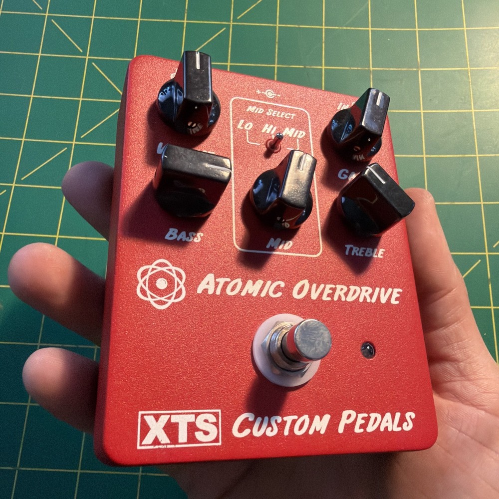 XTS Atomic Overdrive Mint Condition Guitar Pedal Distortion