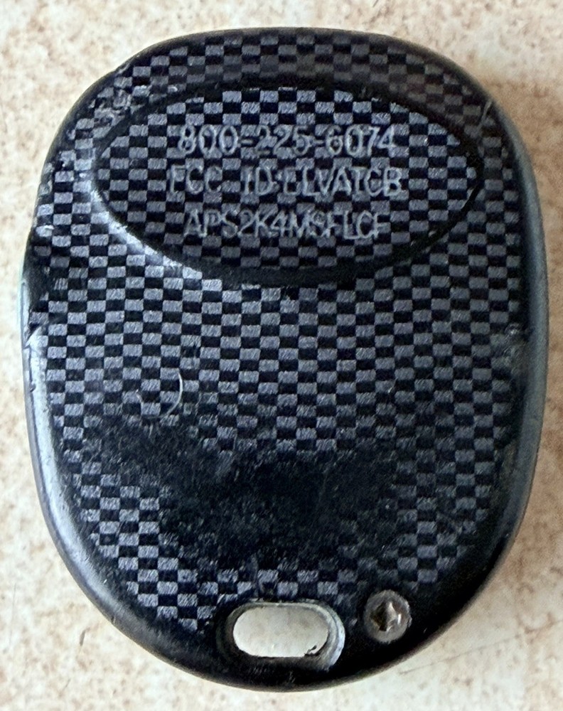 AFTERMARKET AUDIOVOX PRESTIGE REMOTE CONTROL APS2K4MSFLCF MUST BE REPROGRAMMED!