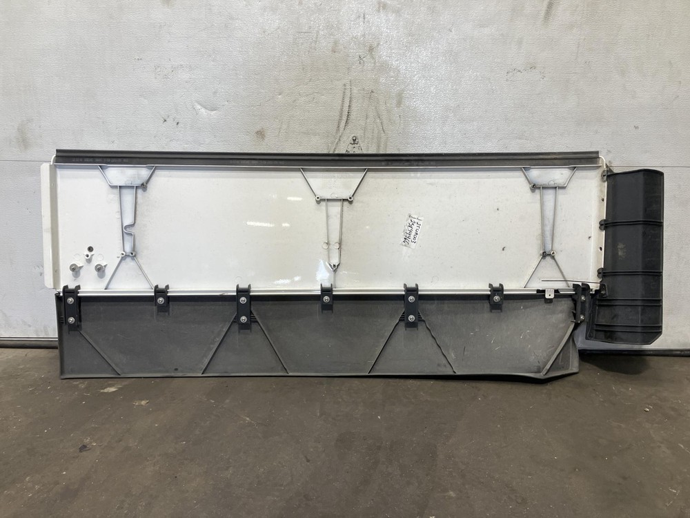 2012-2026 Freightliner CASCADIA WHITE LOWER Side Fairing/Cab Extender - Used