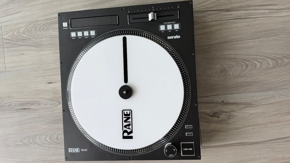 RANE TWELVE 12-inch Motorized Turntable Controller with Black Label Odyssey Case