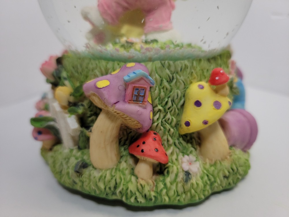 Easter Bunny Snow Globe Plays "Easter Parade" Works Great EUC Very Cute